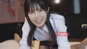 [Personal shooting] A super big dick handjob blowjob video by a beautiful girlfuck buddy & a super big dick raw insertion into a chubby making loveless young girlfuck buddy → It is penetrated deep inside and it comes out hard and cum insided! ! FC2PPV 4142924