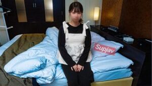 FC2PPV 4199872 [Cute and sensitive] A real child who makes you want to pat her head. Raw cum inside.