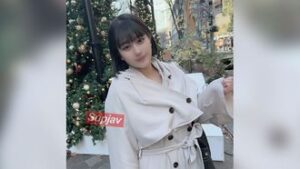 FC2PPV 4404723 初撮影・顔出し！！3日間限定！！1人の清楚で真面目な女◯大生が規格外の爆乳Hsized titsだと始めた知った日・・・勃起乳首を吸って揉んで騎乗位グラインドで縦横無尽に爆乳を揺らし2回中出し！！