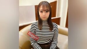 FC2PPV 4177774 お年玉価格！【無】【ごっくん・中出し】ご奉仕大好きJDに足、アナルを舐めさせた後に馬乗りでごっくん。その後は中出しmaking loveでイかせまくり。※特典あり