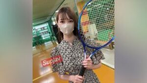 FC2PPV 4056755 初撮影・顔出し！3日間限定！歯科医院受付の抜群のプロポーションときめ細かい美肌を兼ね揃えた癒しのスレンダー美女。院内では微塵にも見せないもう一つの顔は快楽に貪欲な変態女だった・・・。