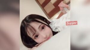 FC2PPV 4332364 [Uncensored] A girl with a small face and small tits has a whole body erogenous zone! Make your whole body flush with the ultimate thick dick extraction and repeat the erotic acme! Shiruou Mujin