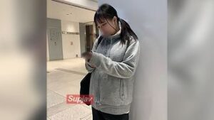 FC2PPV 4345407 *Limited quantity 500pt* [Face] [Gonzo/cum inside] After giving birth to **, the young girlfuck buddy who did not regain her style and was no longer treated by her boyfuck buddy became a hostess and became scattered, and should be punished for Gonzo but···