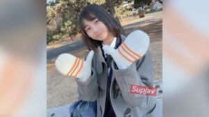 FC2PPV 4372734 1st shooting/face appearance! ! Limited to 3 days! ! An obedient and innocent woman in the middle of her blue-haired phase who doesn’t know how to climax yet ◯◯ raw… 2 consecutive vaginal ejaculations on her undeveloped body with untreated bristles! ! I had no idea they were doing this secretly behind my back.