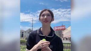 I’m regretting it…[I had no experience until half a year ago] I couldn’t hold back my impulse in front of a 19-year-old slender beauty with a boyfuck buddy… *Review limited benefit FC2PPV 4517034