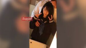 FC2PPV 4510058 (Limited Product) I never thought it would turn out like this with my girlfuck buddy after school. . .