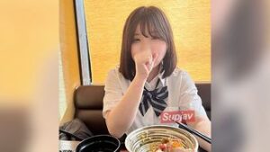 FC2PPV 4536728 [1st shooting/face showing] cum inside making love with a mature G-pie in uniform. On the bed, she has a really nice face and feels so good that she ejaculates so erotically into the gap.