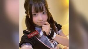 FC2PPV 4532934 [Face showing / No appearance] It’s been a while since 18 Sai-chan became a big idol.So we had secret making love without telling the fans.