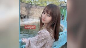 FC2PPV 4552433 Show your face! ! Limited to 3 days! A petite and cute receptionist who can’t forget the pleasure ingrained in her body shows off her masturbation in public… She has very little experience with men, and cums inside her wet genitals as she pushes through her thick hair! !