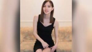 [No] Massive facial cumshots, a must-see! The face of this beautiful visual is sticky with ejaculation⤴ Three ejaculations: swallow, facial, and cum inside! *Bonus high resolution FC2PPV 4563944