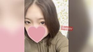[Completely amateur 1st shoot] Shy and cute sweet potato 18 years old ♡ It’s dangerous raw insertion, but it feels so good… Bonus included FC2PPV 4637972