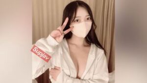 FC2PPV 4121708 [#112] A graceful and neat beauty is pure lewd and too attractive! It was the best experience to have making love with such a cute girl while she was staring at me and making me cum inside her in cowgirl position. ♡Two feelings♡