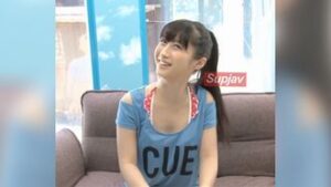 FC2PPV 4655067 『ひよりちゃんハタチ。初めての相手が私でイイんですか？？』童貞くんに筆おろしを頼まれて戸惑いの表情を浮かべながらも、どこか嬉しそうな彼女