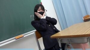 FC2PPV-2517249 2nd grade C class Aku-chan’s slim white beautiful breasts shake and take a gonzo!