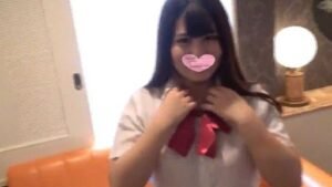 FC2PPV-4618239 A chubby, baby-faced, big-breasted beauty gives an erotic blowjob and is filmed wearing a uniform!
